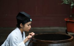 <b>童子命有仙家护体 只要化解得当 可以大富大贵</b>
